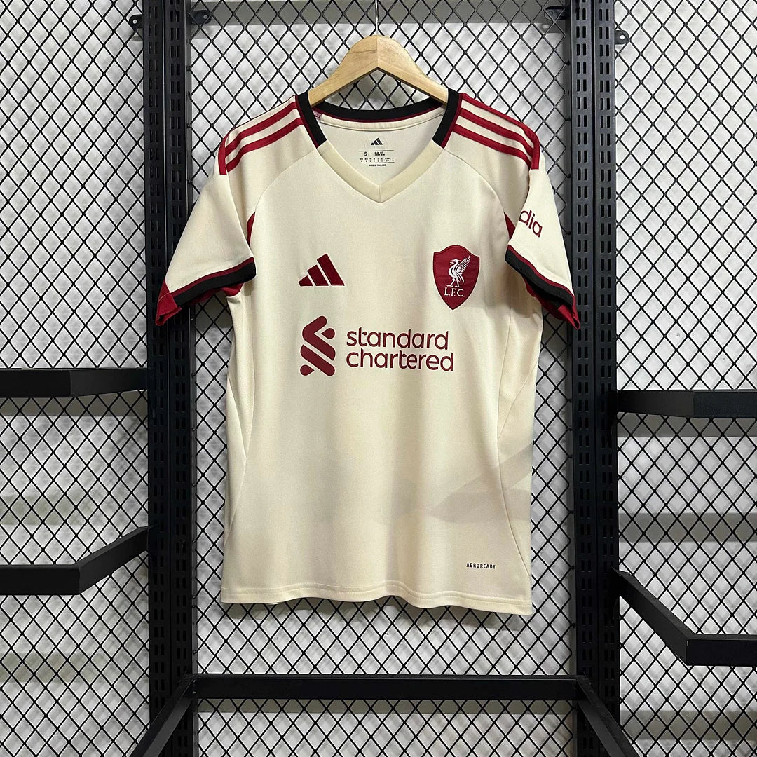 Liverpool hosťovský dres