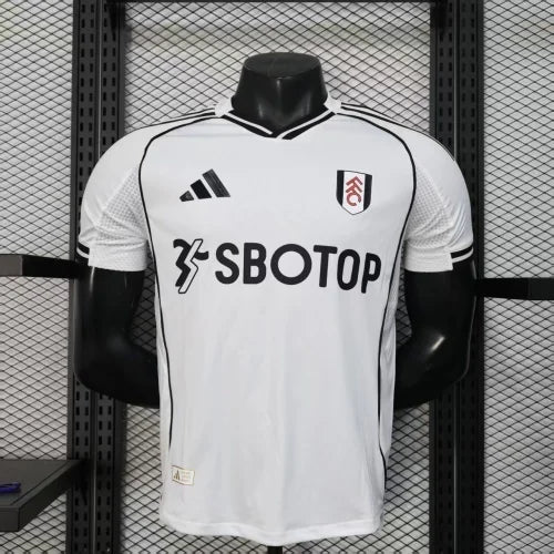 Fulham domáci dres