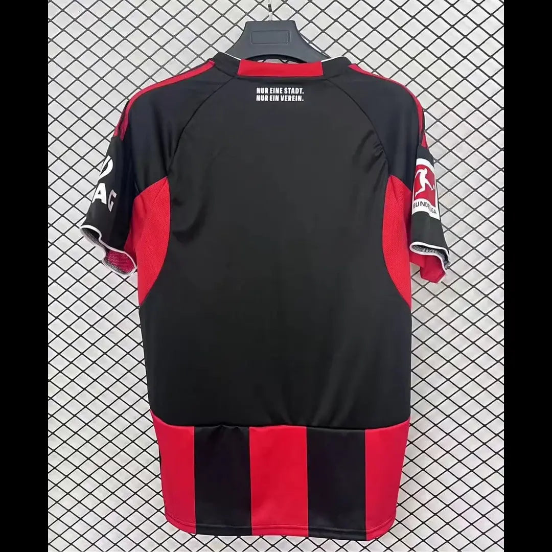 Frankfurt domácí dres