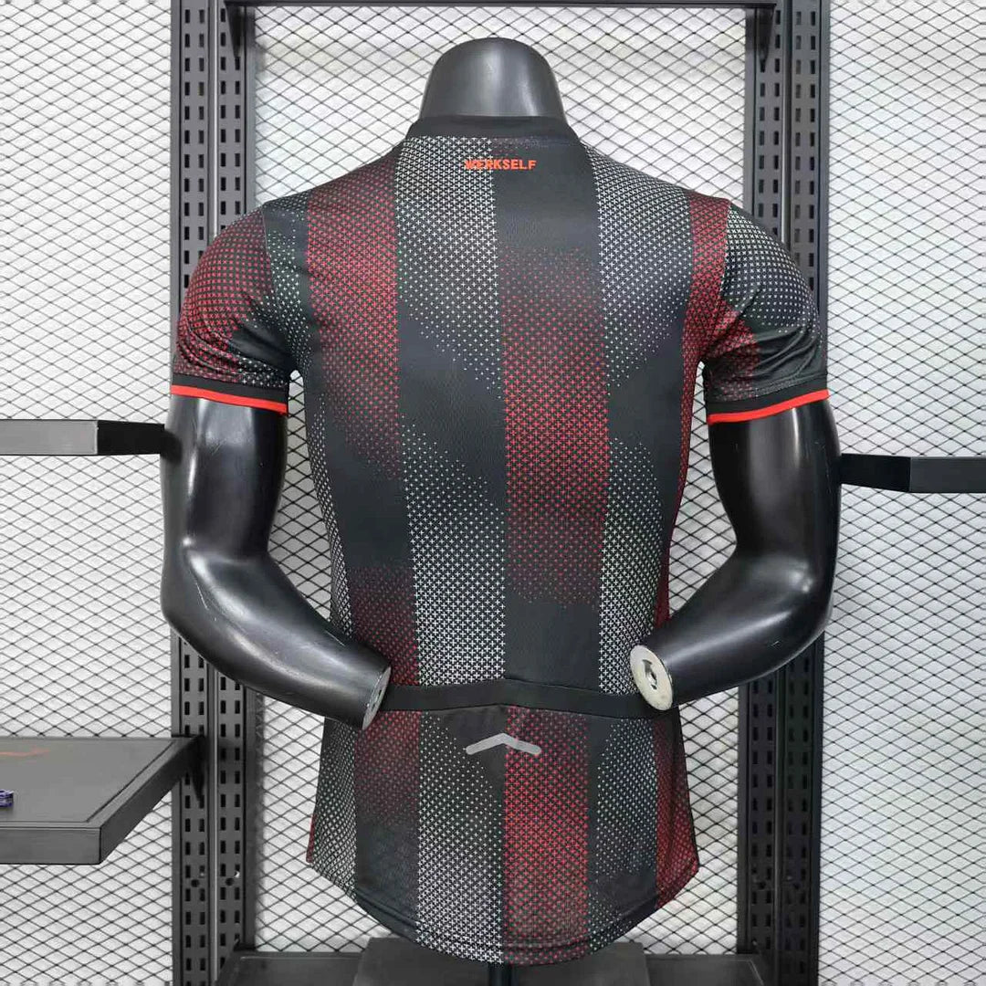 Leverkusen domáci dres