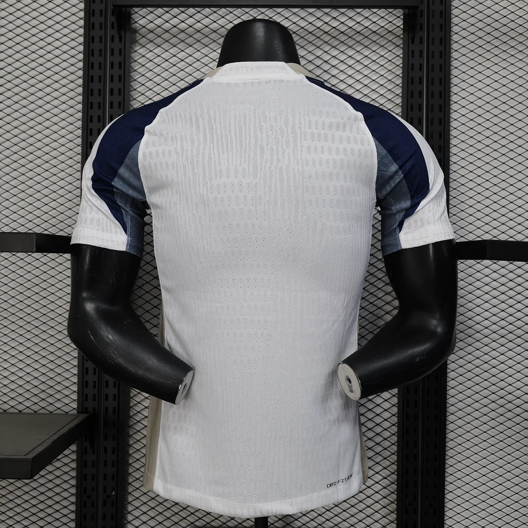 Tottenham domáci dres