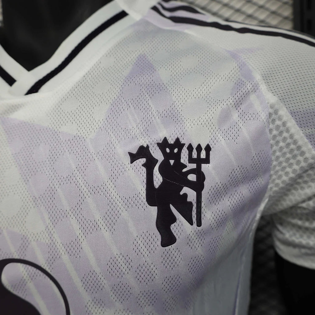 Manchester United hosťovský dres