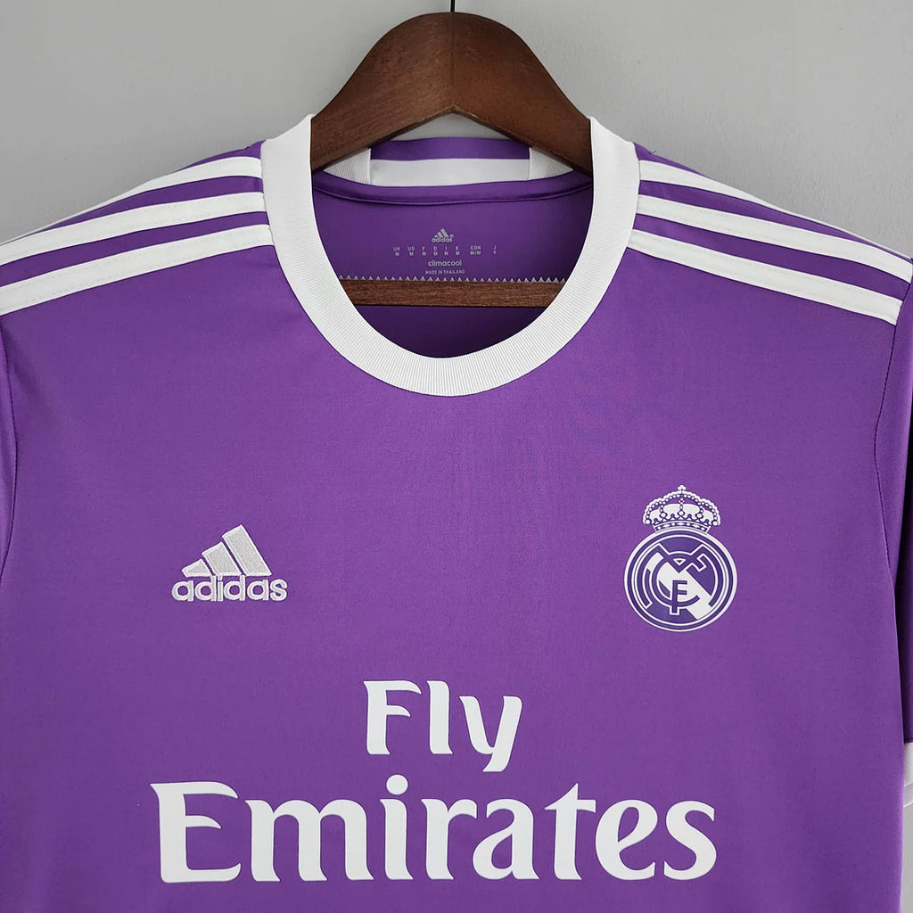 Real Madrid retro dres 2016/17