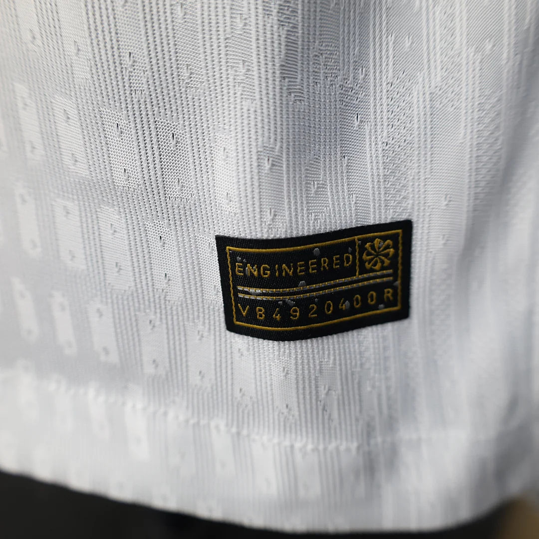 Tottenham domáci dres
