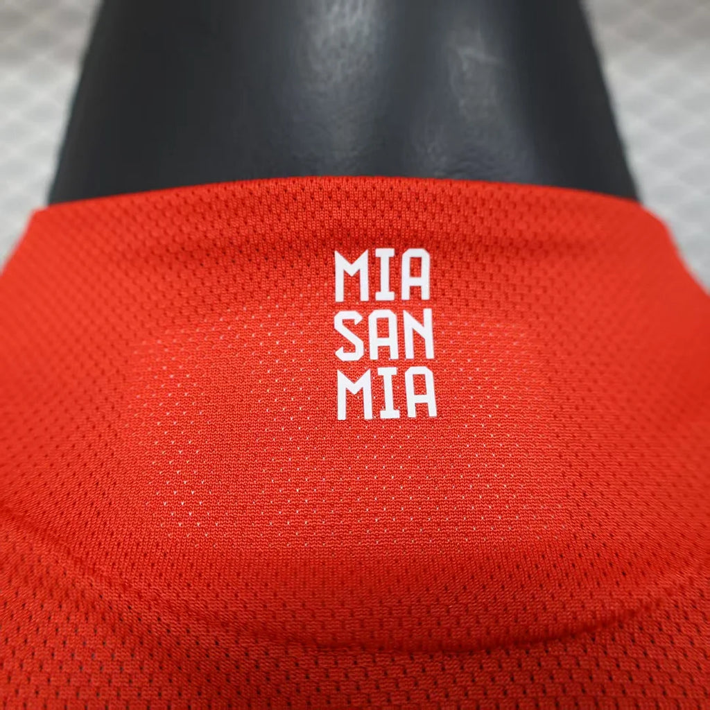Bayern domácí dres