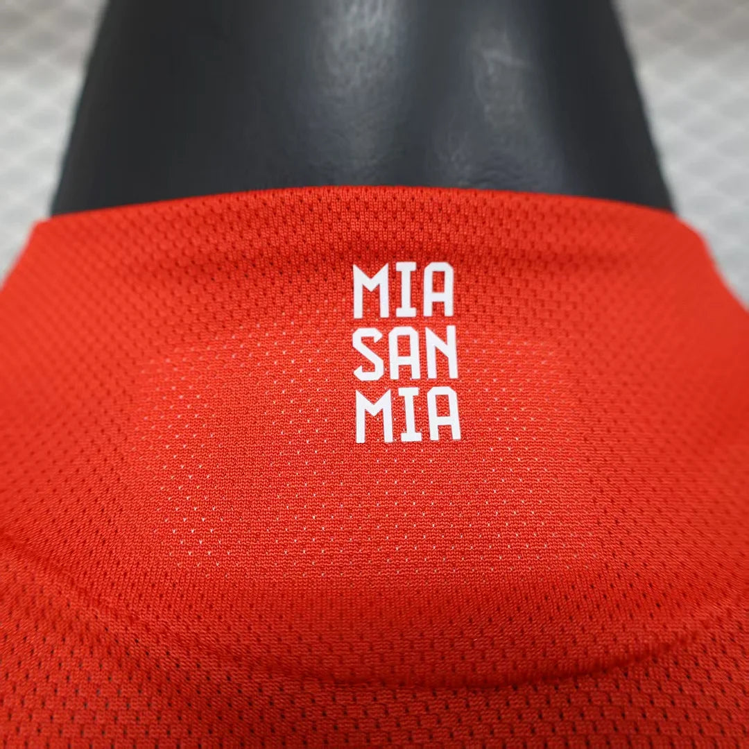Bayern domácí dres