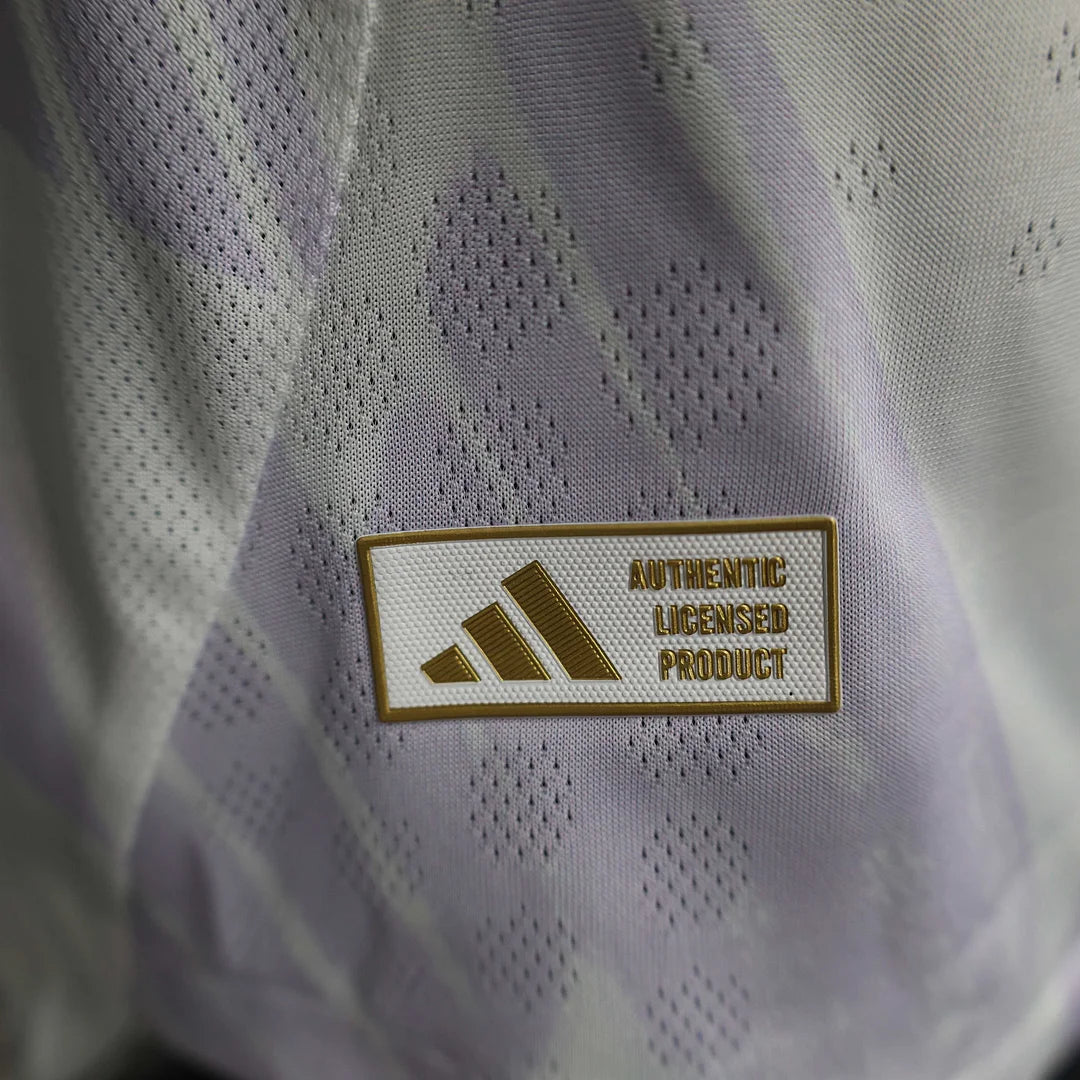 Manchester United hosťovský dres