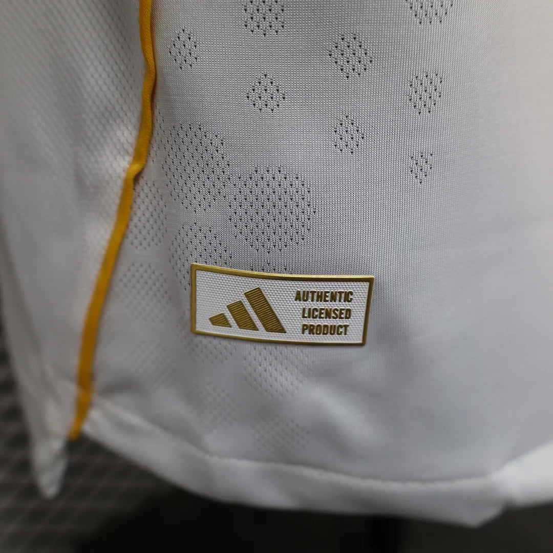 Real Madrid domáci dres